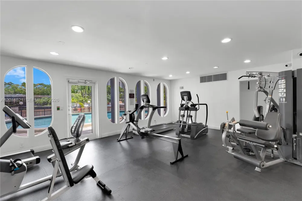 200 Diplomat Pkwy #336 Hallandale Beach, FL 33009