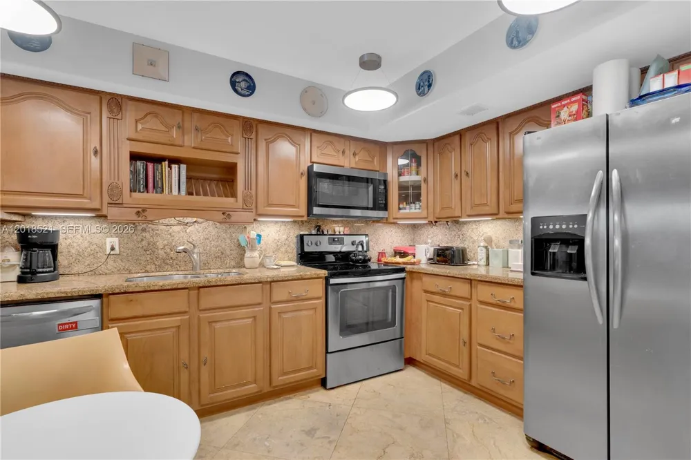 200 Diplomat Pkwy #336 Hallandale Beach, FL 33009