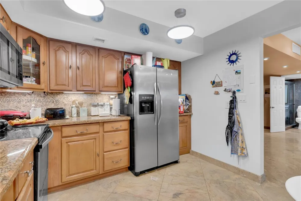 200 Diplomat Pkwy #336 Hallandale Beach, FL 33009