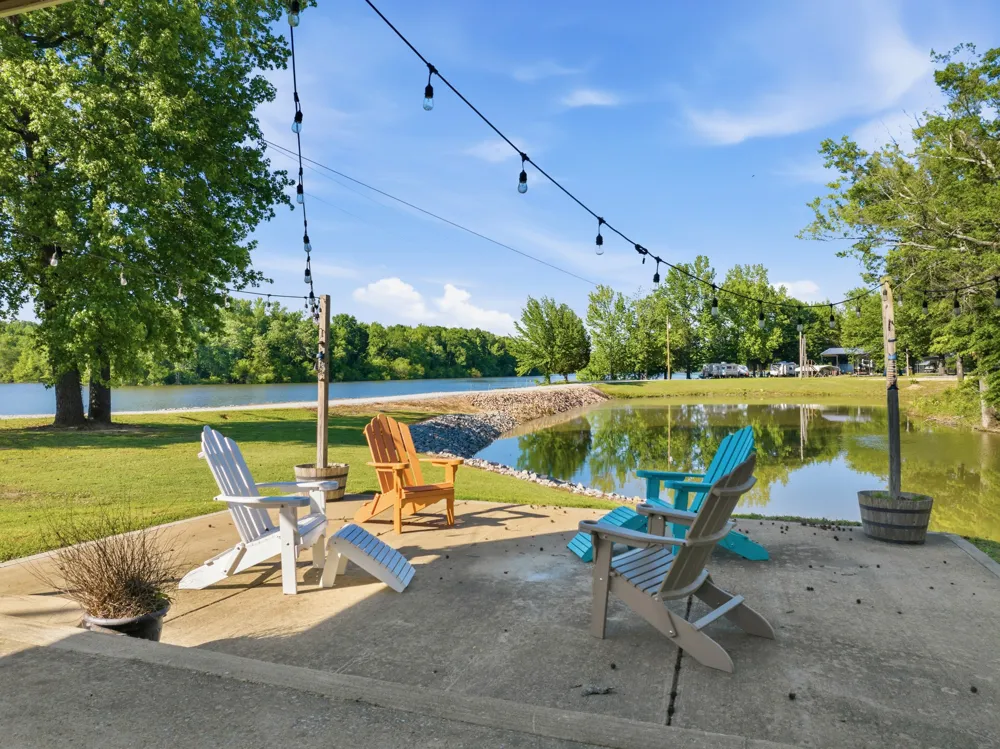 0 Jakes Point Decaturville, TN 38329