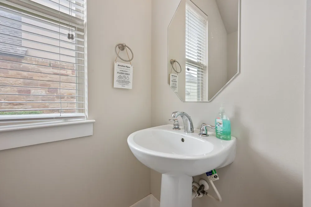 13501 Metric Boulevard #14 Austin, TX 78727
