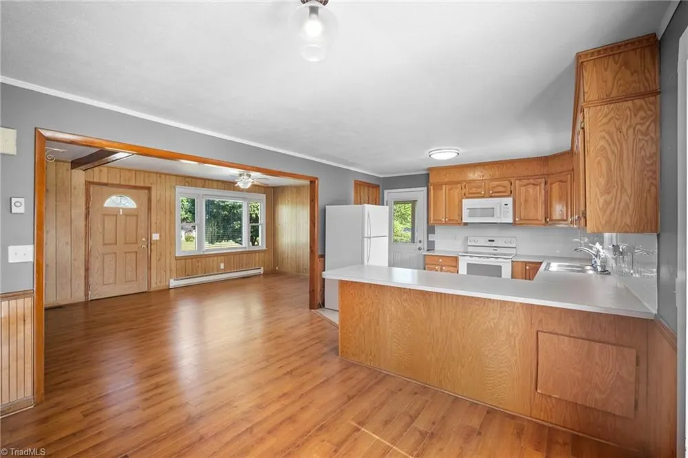 287 Holly Avenue Mount Airy, NC 27030