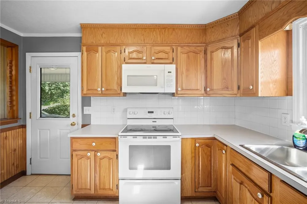287 Holly Avenue Mount Airy, NC 27030