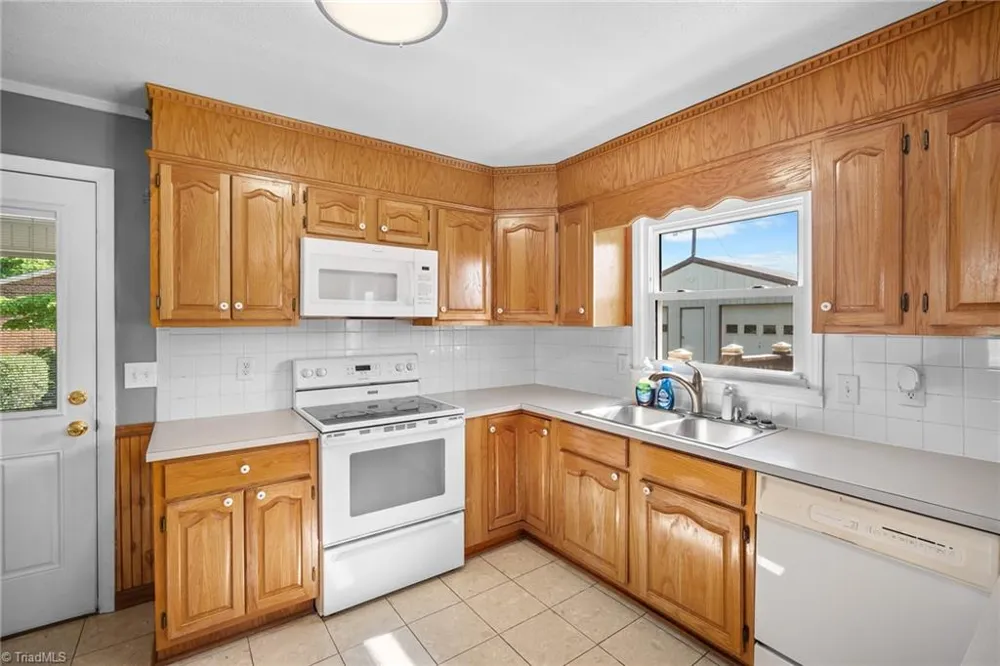 287 Holly Avenue Mount Airy, NC 27030
