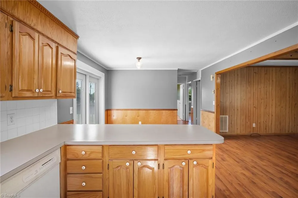 287 Holly Avenue Mount Airy, NC 27030