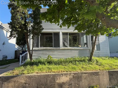 742 Olympia Street SW