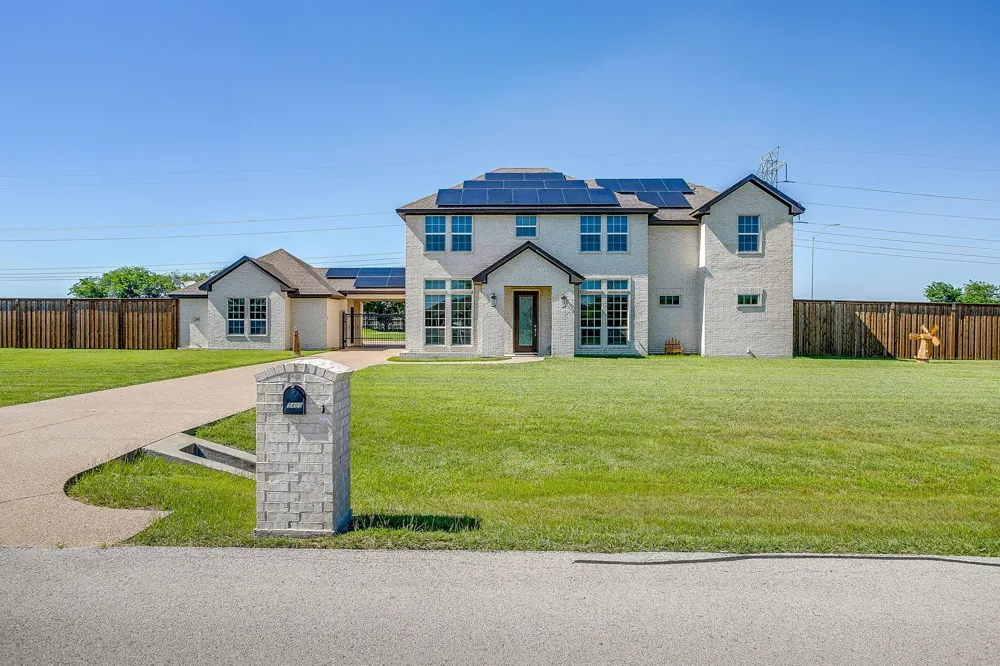 5400 Posada Drive Fort Worth, TX 76036