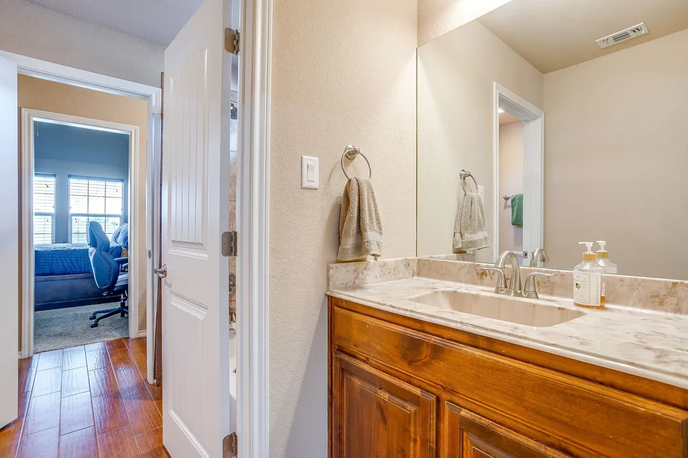 5400 Posada Drive Fort Worth, TX 76036