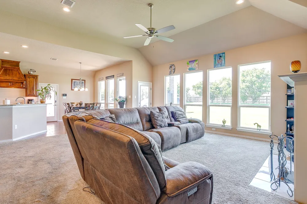 5400 Posada Drive Fort Worth, TX 76036