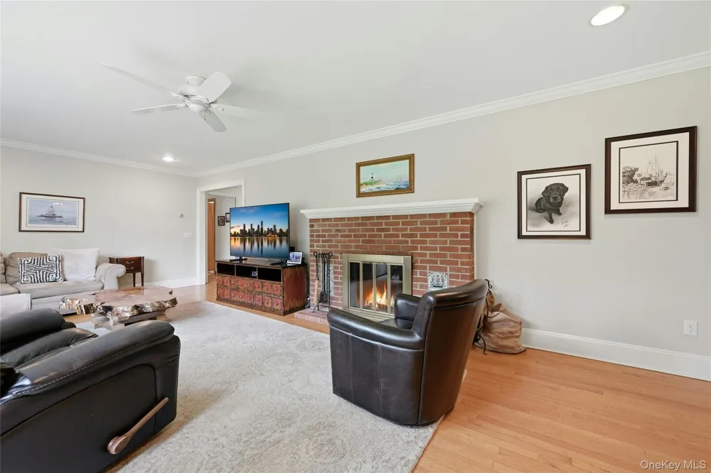 1060 Navy Street Orient, NY 11957