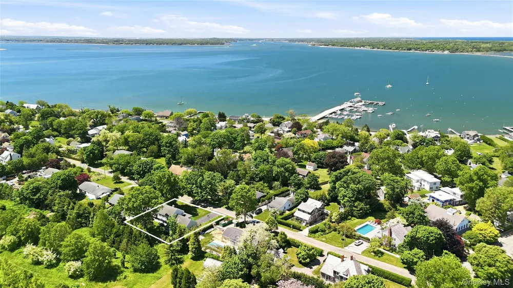 1060 Navy Street Orient, NY 11957
