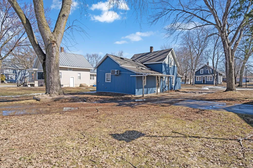 510 Monroe Street SE Hutchinson, MN 55350
