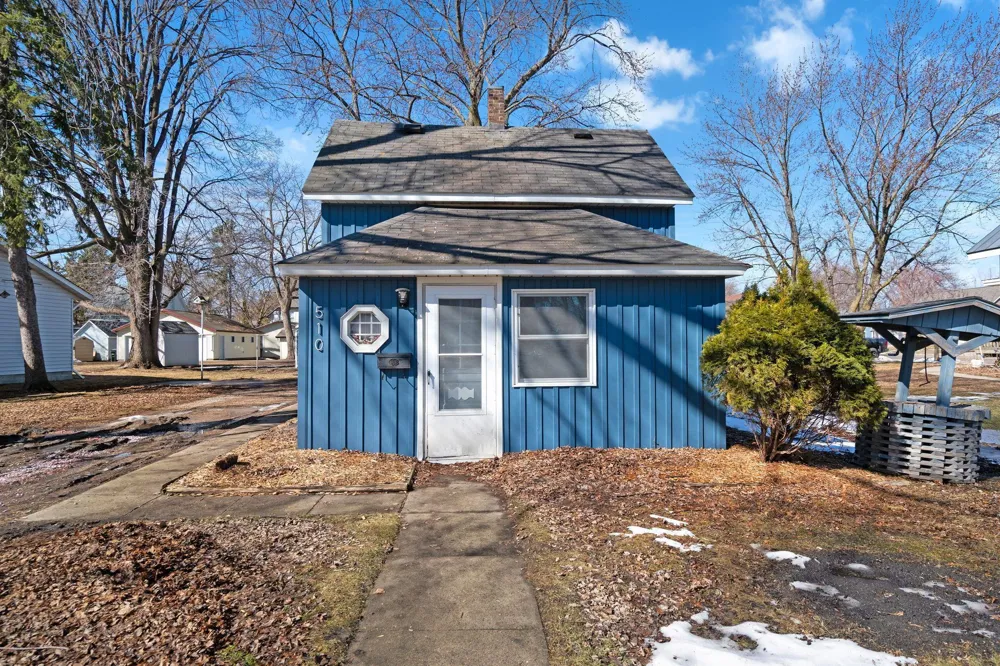 510 Monroe Street SE Hutchinson, MN 55350