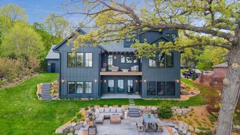 2412 Avon Drive
