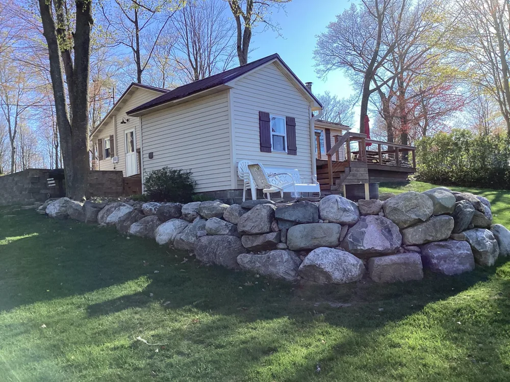 304 Eastland Drive Leroy, MI 49655