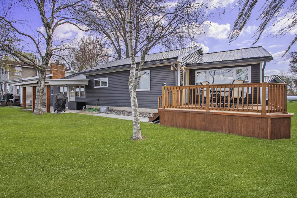 6867 Debralyn Drive Tuscola Township, MI 48767