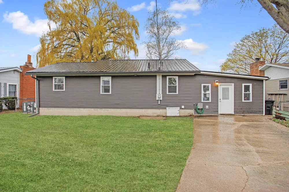 6867 Debralyn Drive Tuscola Township, MI 48767