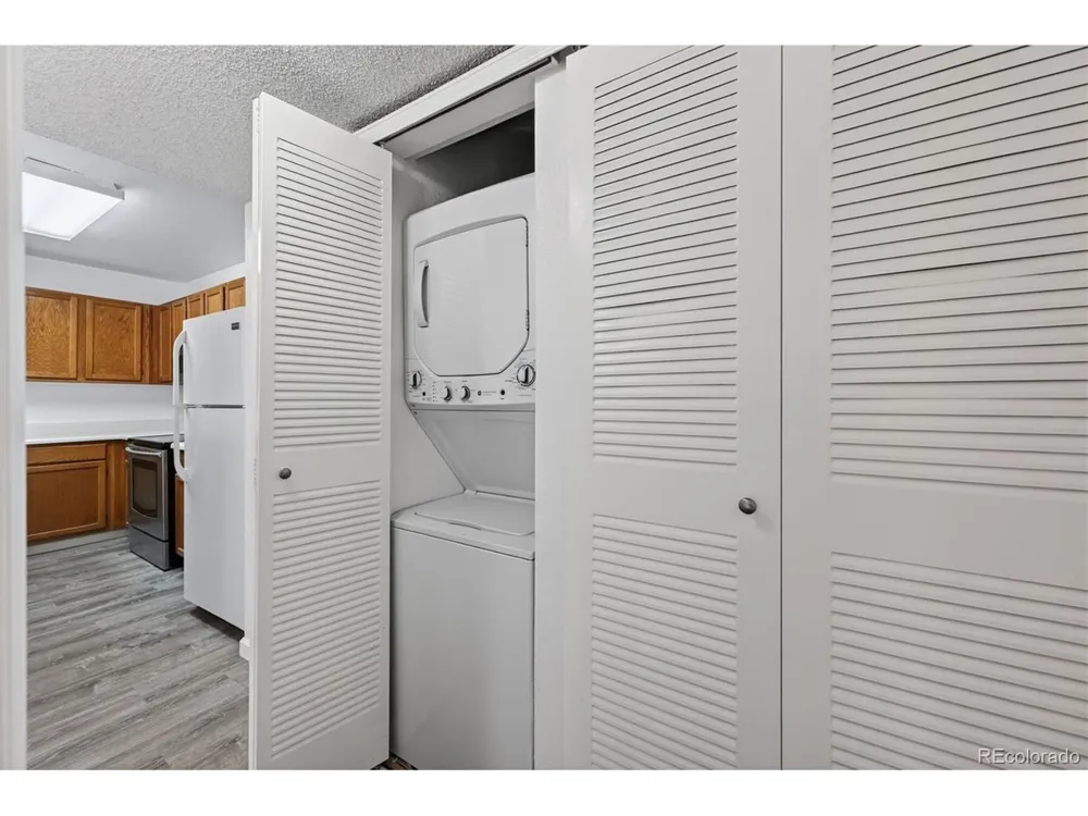 5705 W Atlantic Place #302 Lakewood, CO 80227