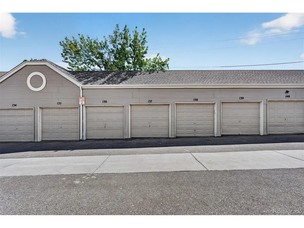 5705 W Atlantic Place #302 Lakewood, CO 80227