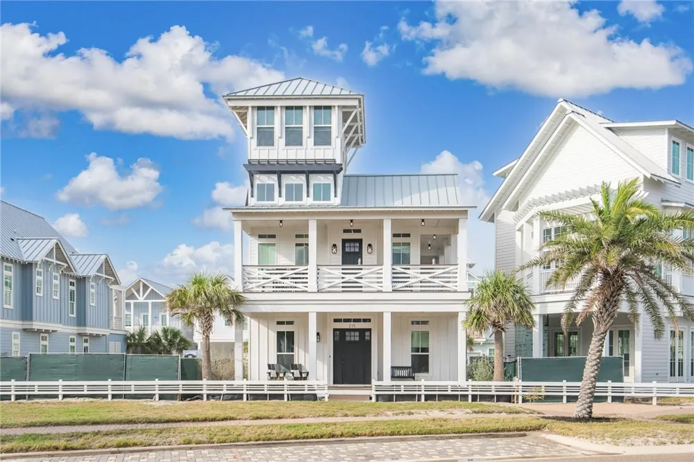 215 Laughter Lane Port Aransas, TX 78373
