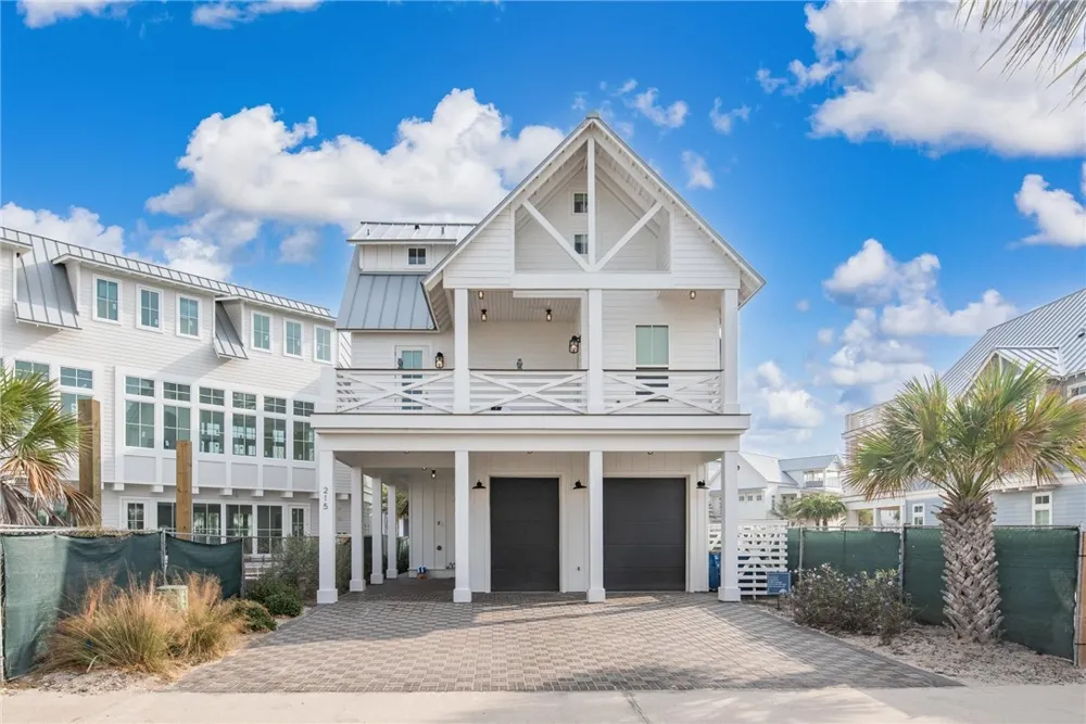 215 Laughter Lane Port Aransas, TX 78373