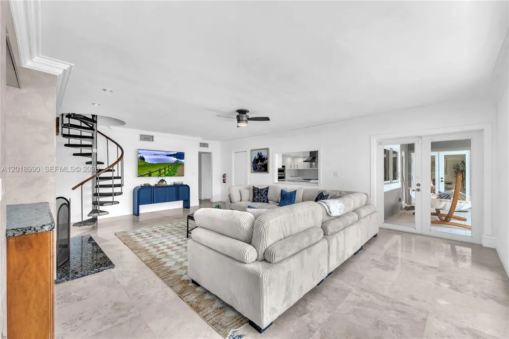 4440 NE 23rd Ave Lighthouse Point, FL 33064