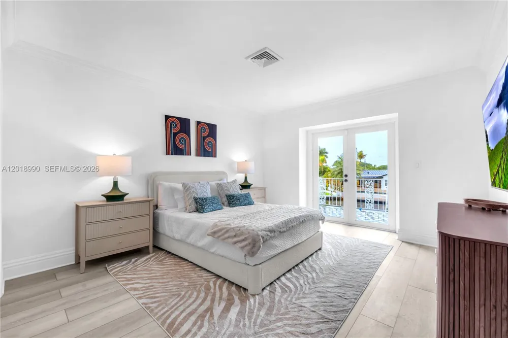 4440 NE 23rd Ave Lighthouse Point, FL 33064