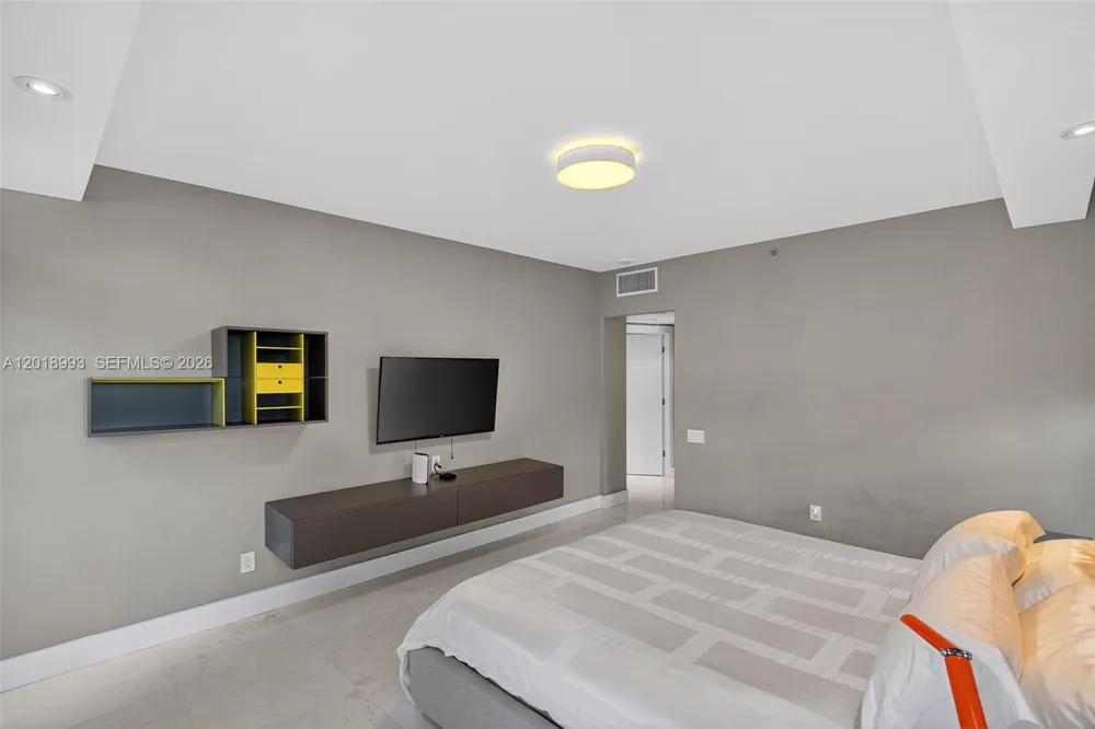 1500 Ocean Dr #507 Miami Beach, FL 33139
