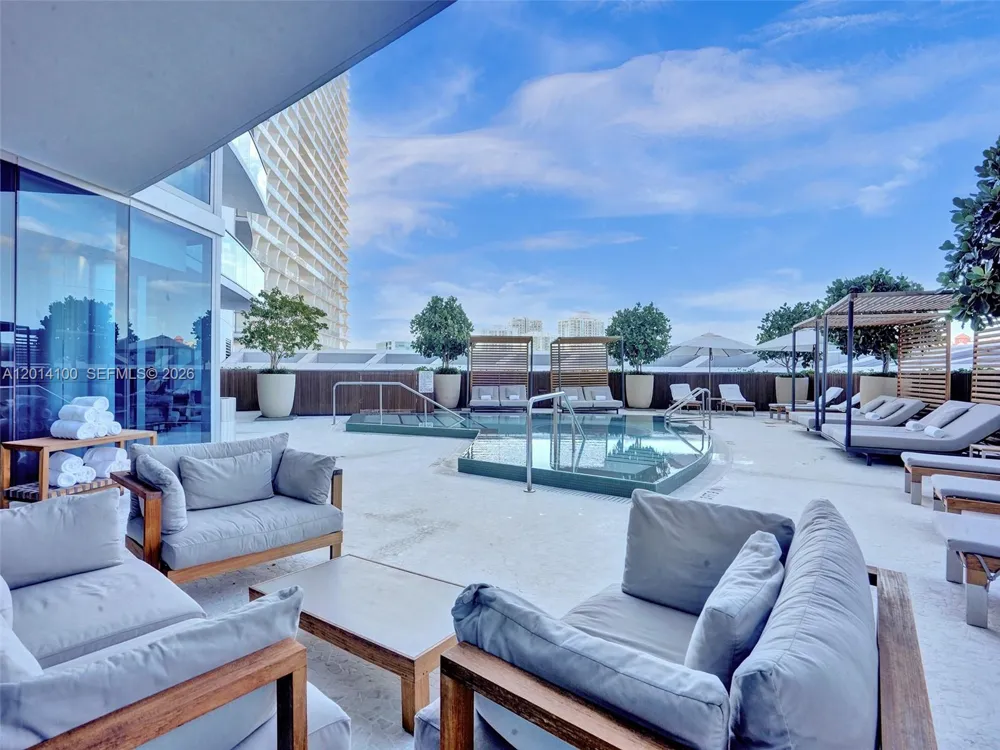 17001 Collins Ave #1006 Sunny Isles Beach, FL 33160