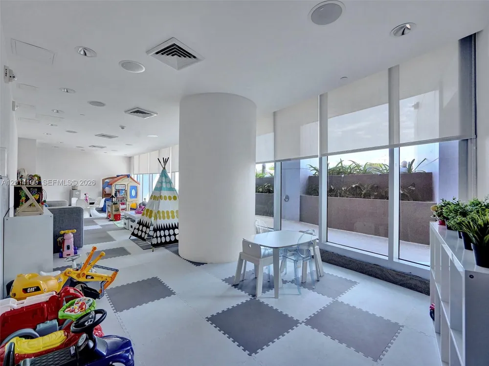 17001 Collins Ave #1006 Sunny Isles Beach, FL 33160
