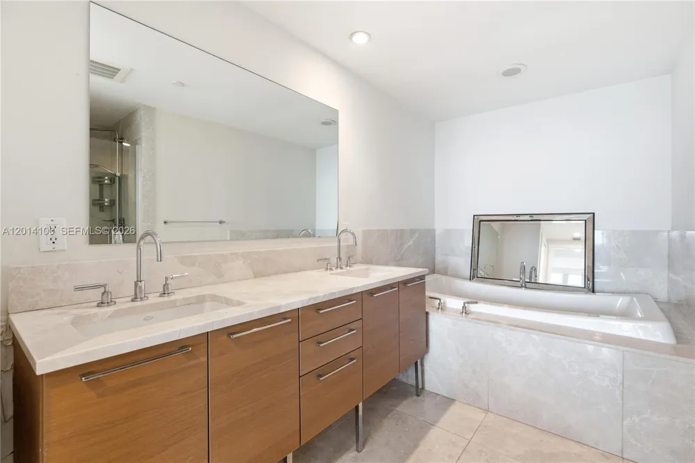 17001 Collins Ave #1006 Sunny Isles Beach, FL 33160