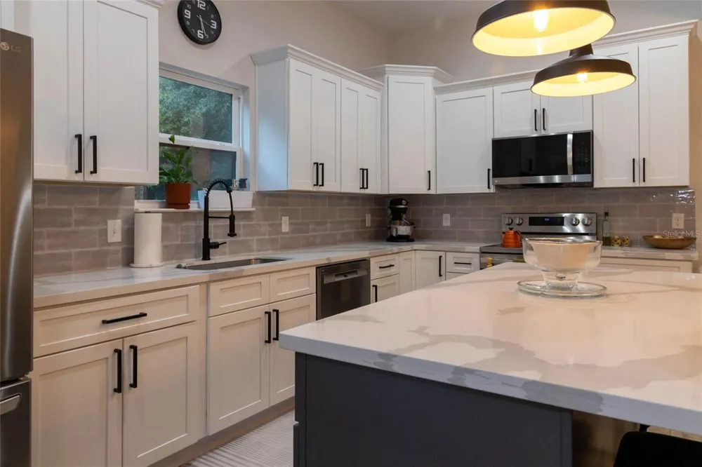 8031 NW 172ND LANE Fanning Springs, FL 32693