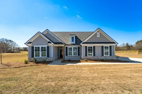 28 Tomahawk Trail