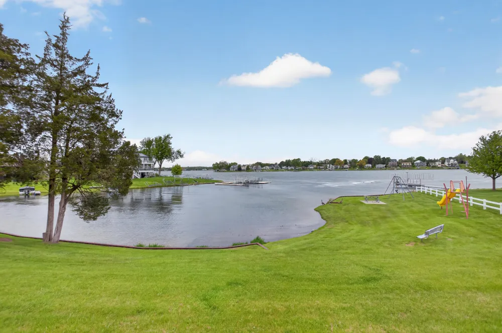 332 Riviera Drive Brooklyn, MI 49230