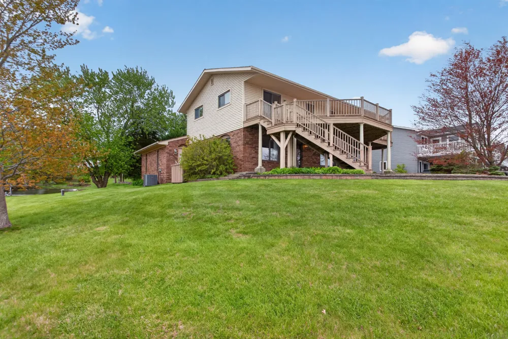 332 Riviera Drive Brooklyn, MI 49230
