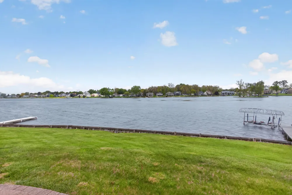 332 Riviera Drive Brooklyn, MI 49230