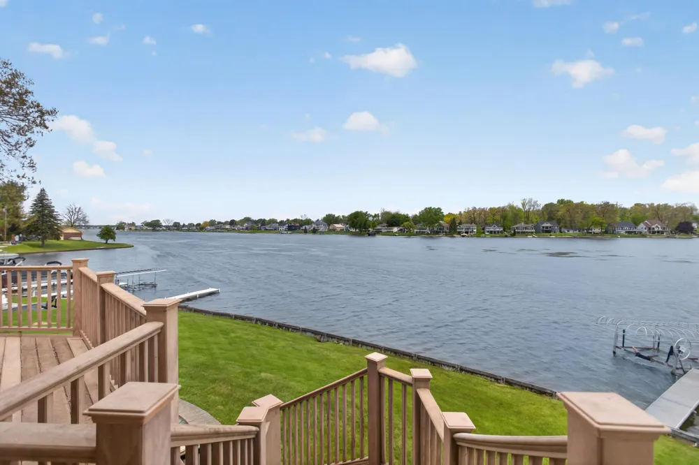 332 Riviera Drive Brooklyn, MI 49230