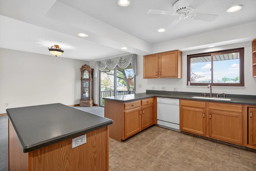 332 Riviera Drive Brooklyn, MI 49230