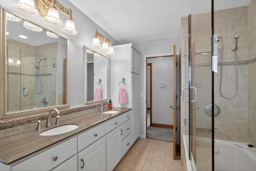 332 Riviera Drive Brooklyn, MI 49230