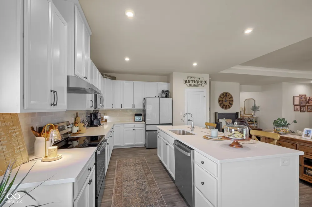 245 Bohicket Road Whiteland, IN 46184