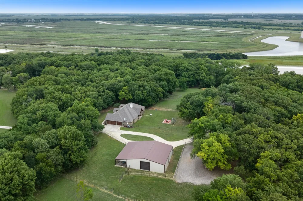 247 River Bend Trail Combine, TX 75159