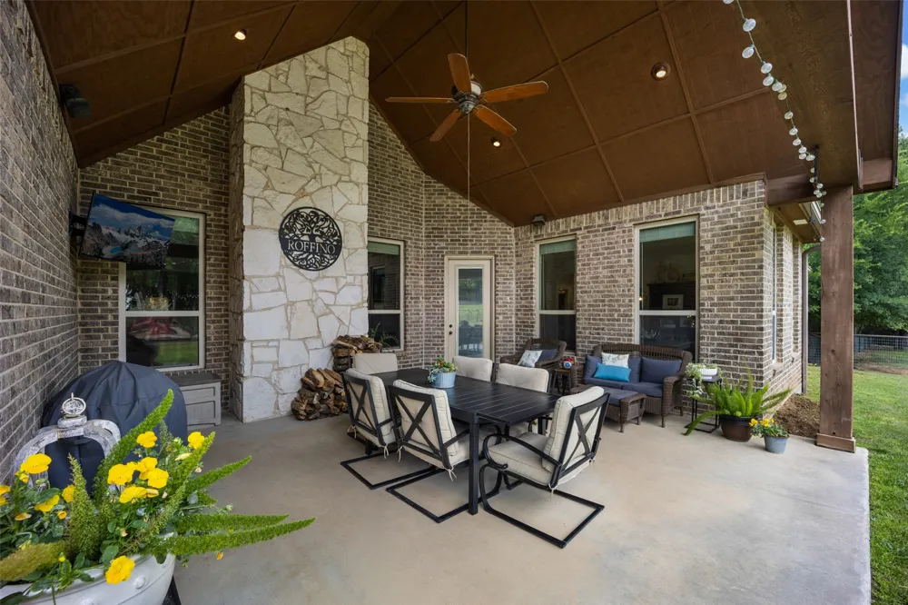 247 River Bend Trail Combine, TX 75159