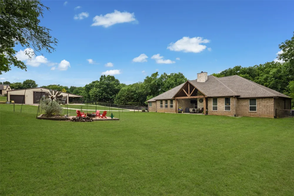 247 River Bend Trail Combine, TX 75159