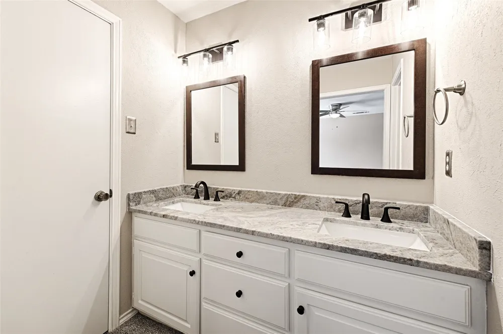 614 Brookfield Drive Garland, TX 75040