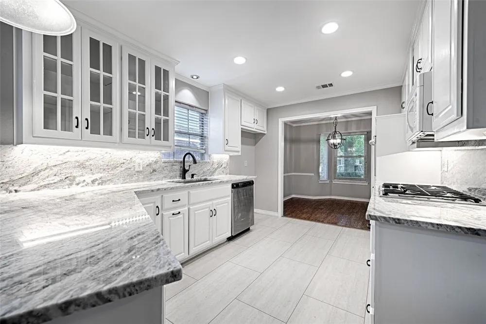 614 Brookfield Drive Garland, TX 75040
