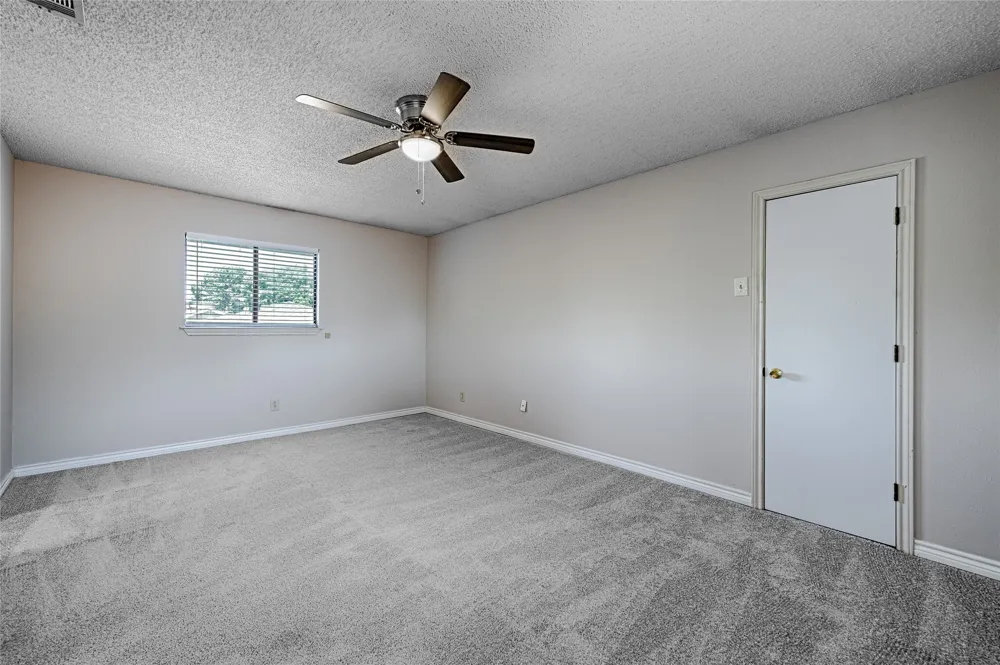 614 Brookfield Drive Garland, TX 75040