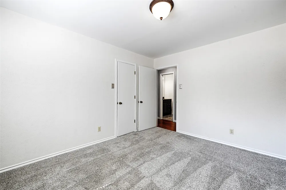 614 Brookfield Drive Garland, TX 75040