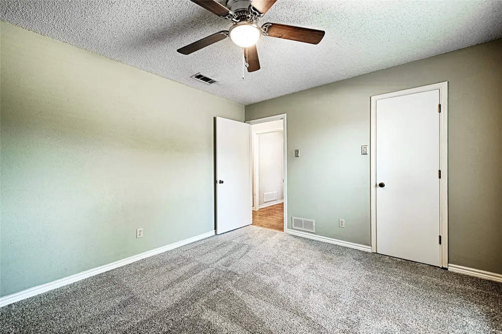 614 Brookfield Drive Garland, TX 75040