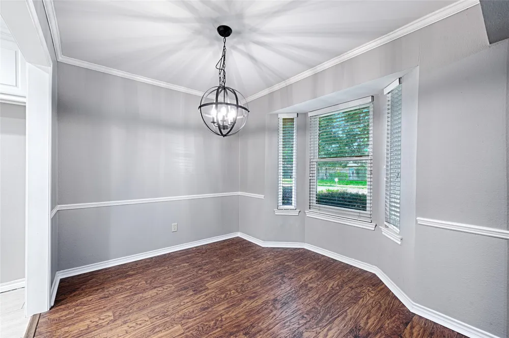 614 Brookfield Drive Garland, TX 75040