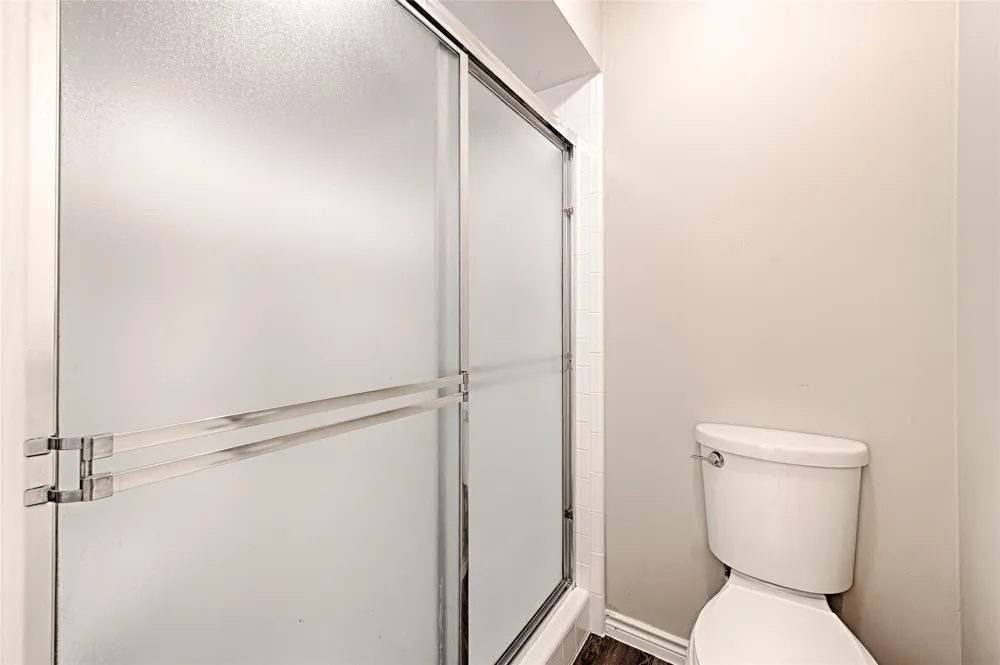 614 Brookfield Drive Garland, TX 75040